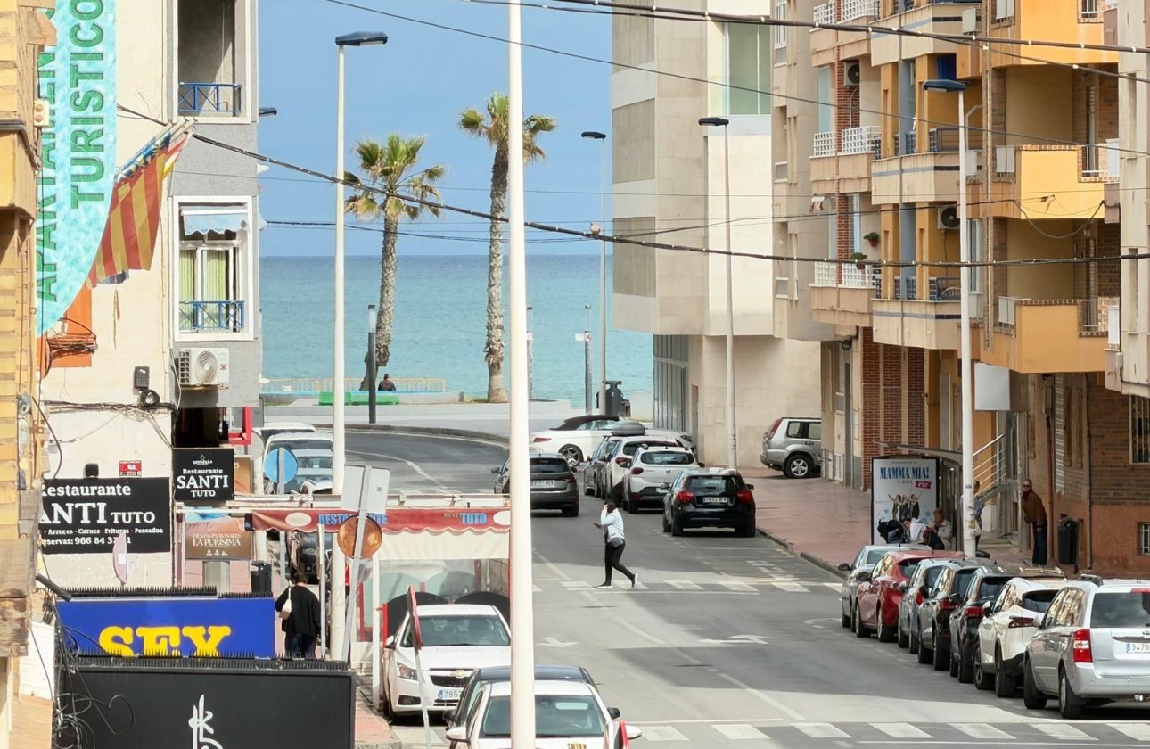 Resale - Apartment -
Torrevieja - Playa del Cura