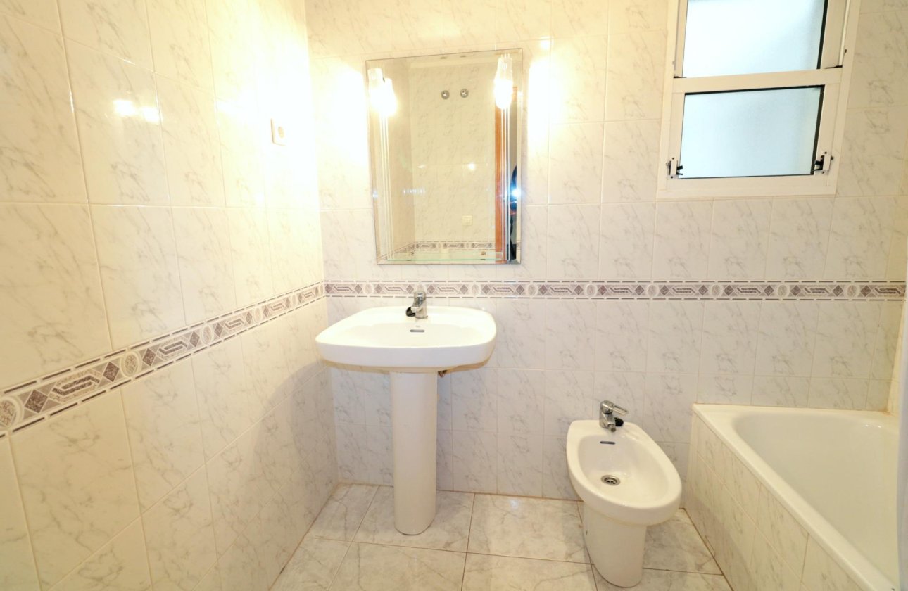 Resale - Apartment -
Torrevieja - Playa del Cura