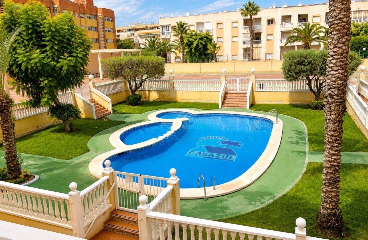 Resale - Apartment -
Torrevieja - Playa del Cura
