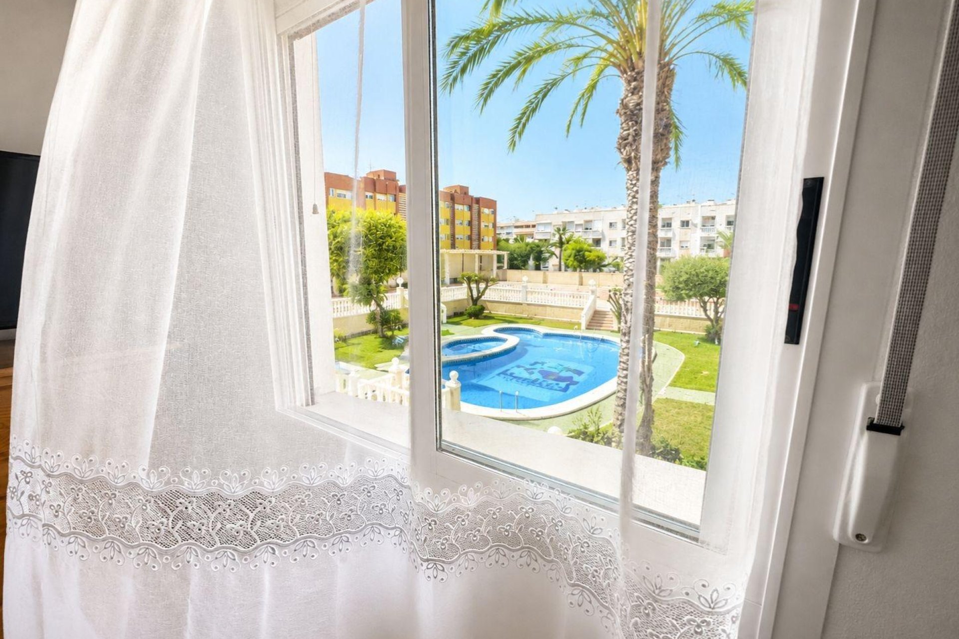 Resale - Apartment -
Torrevieja - Playa del Cura