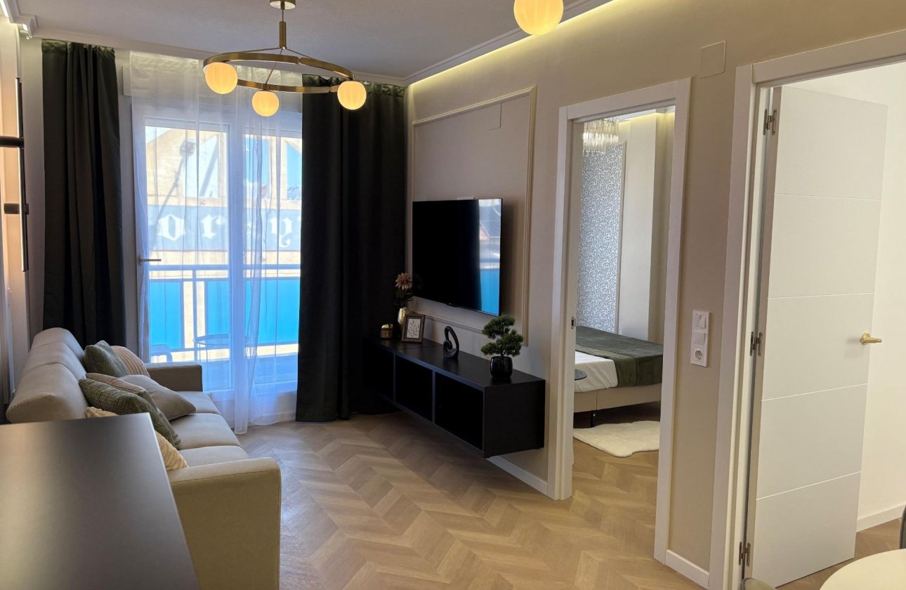 Resale - Apartment -
Torrevieja - Playa del Cura