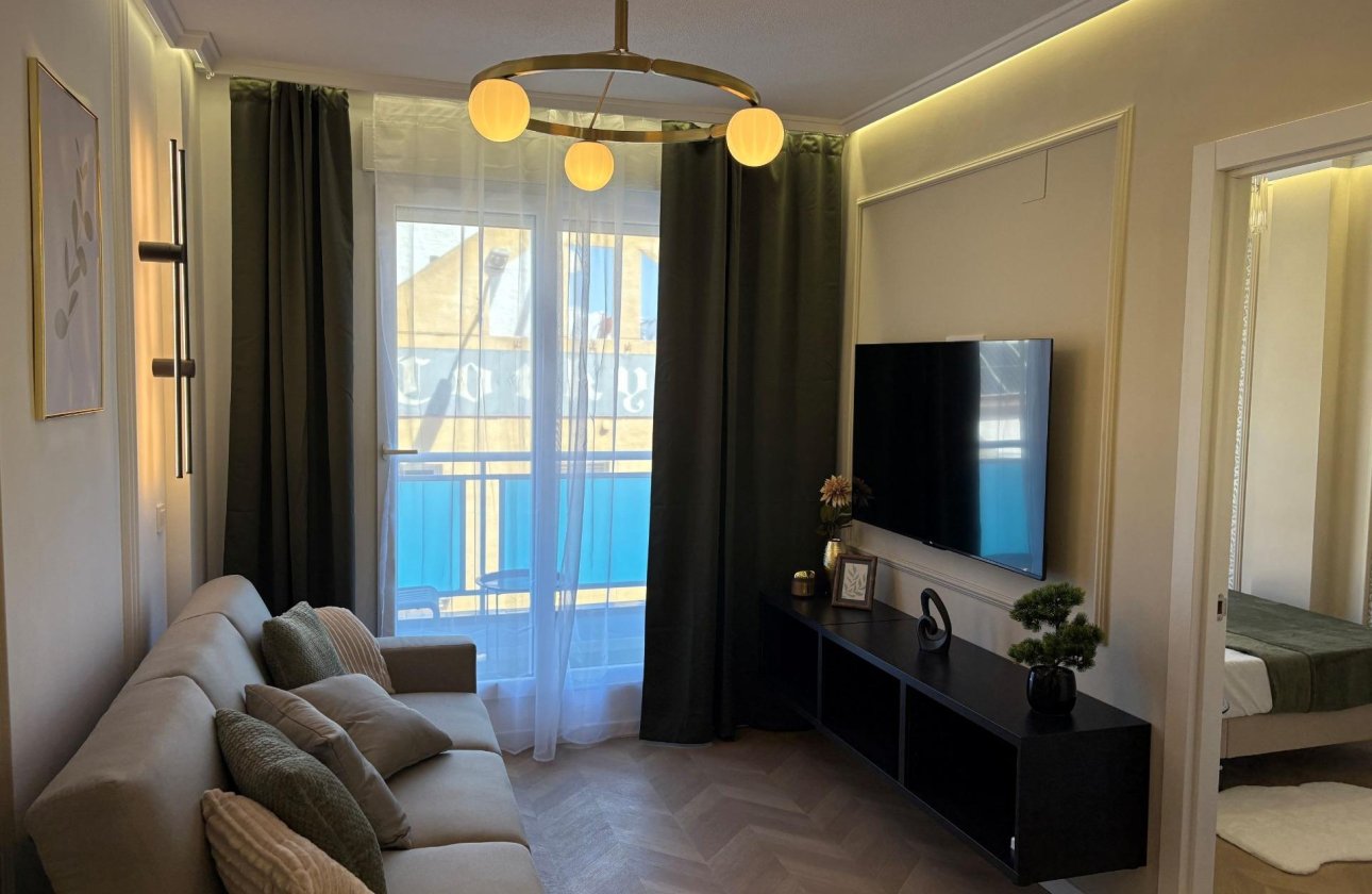 Resale - Apartment -
Torrevieja - Playa del Cura