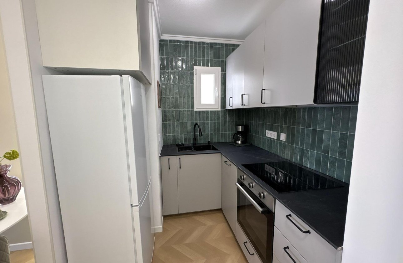 Resale - Apartment -
Torrevieja - Playa del Cura