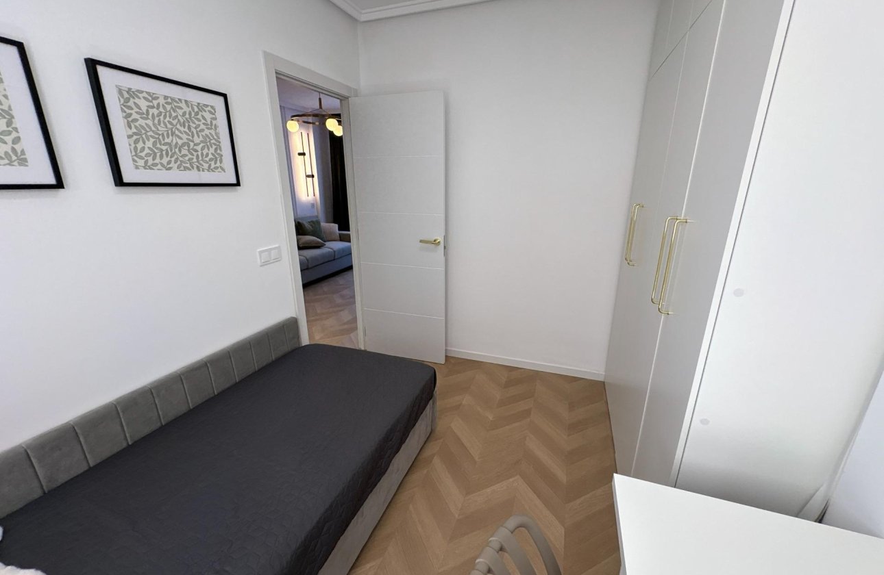 Resale - Apartment -
Torrevieja - Playa del Cura