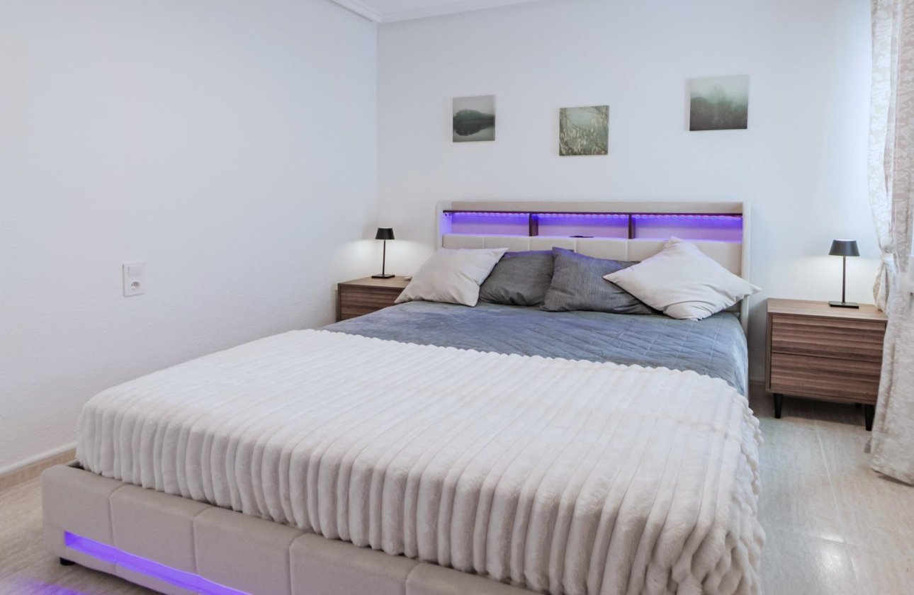 Resale - Apartment -
Torrevieja - Playa del Cura