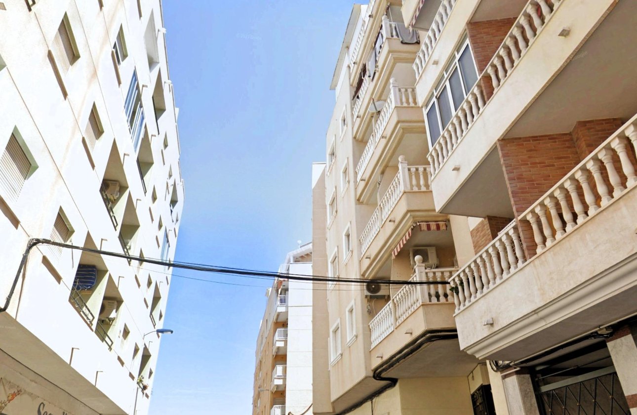 Resale - Apartment -
Torrevieja - Playa del Cura
