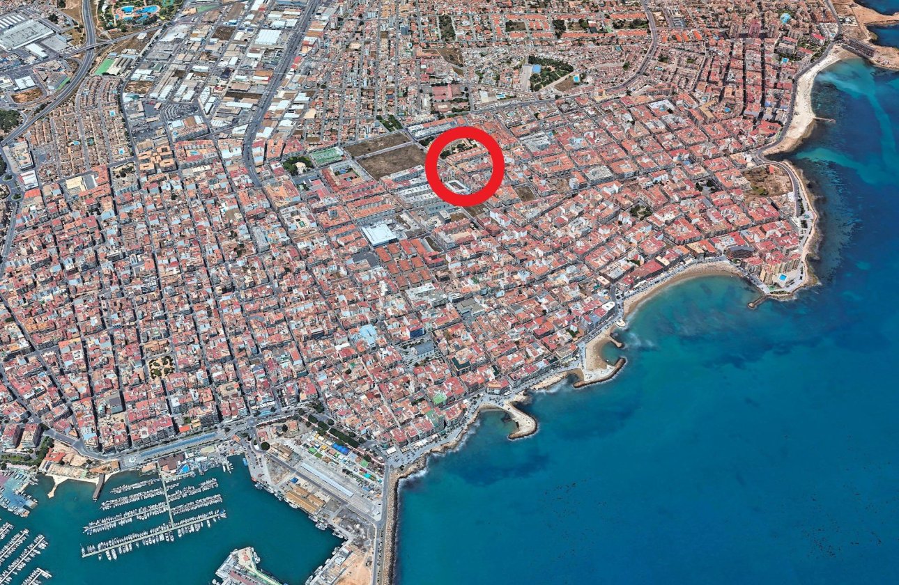 Resale - Apartment -
Torrevieja - Playa del Cura