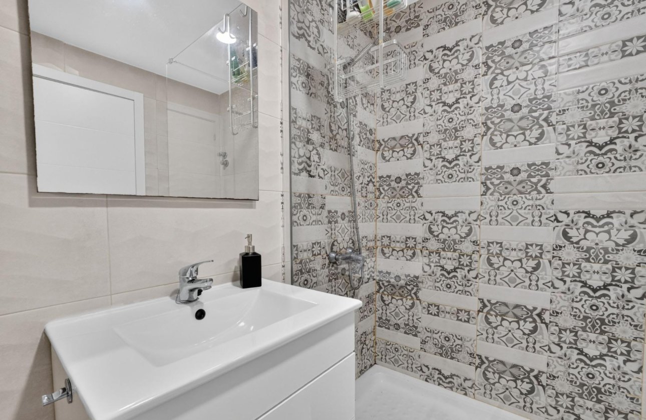 Resale - Apartment -
Torrevieja - Playa del Cura