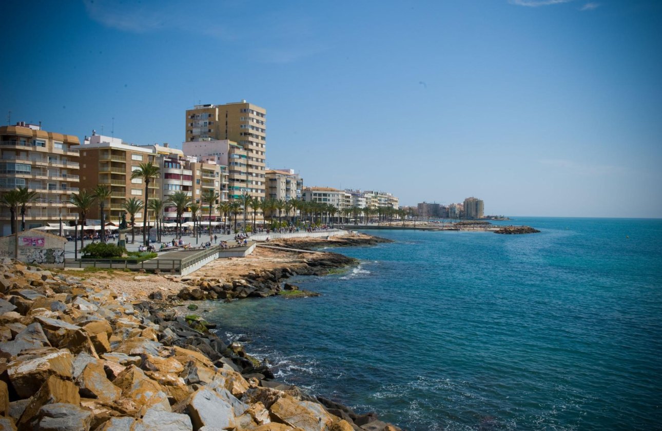 Resale - Apartment -
Torrevieja - Playa del Cura