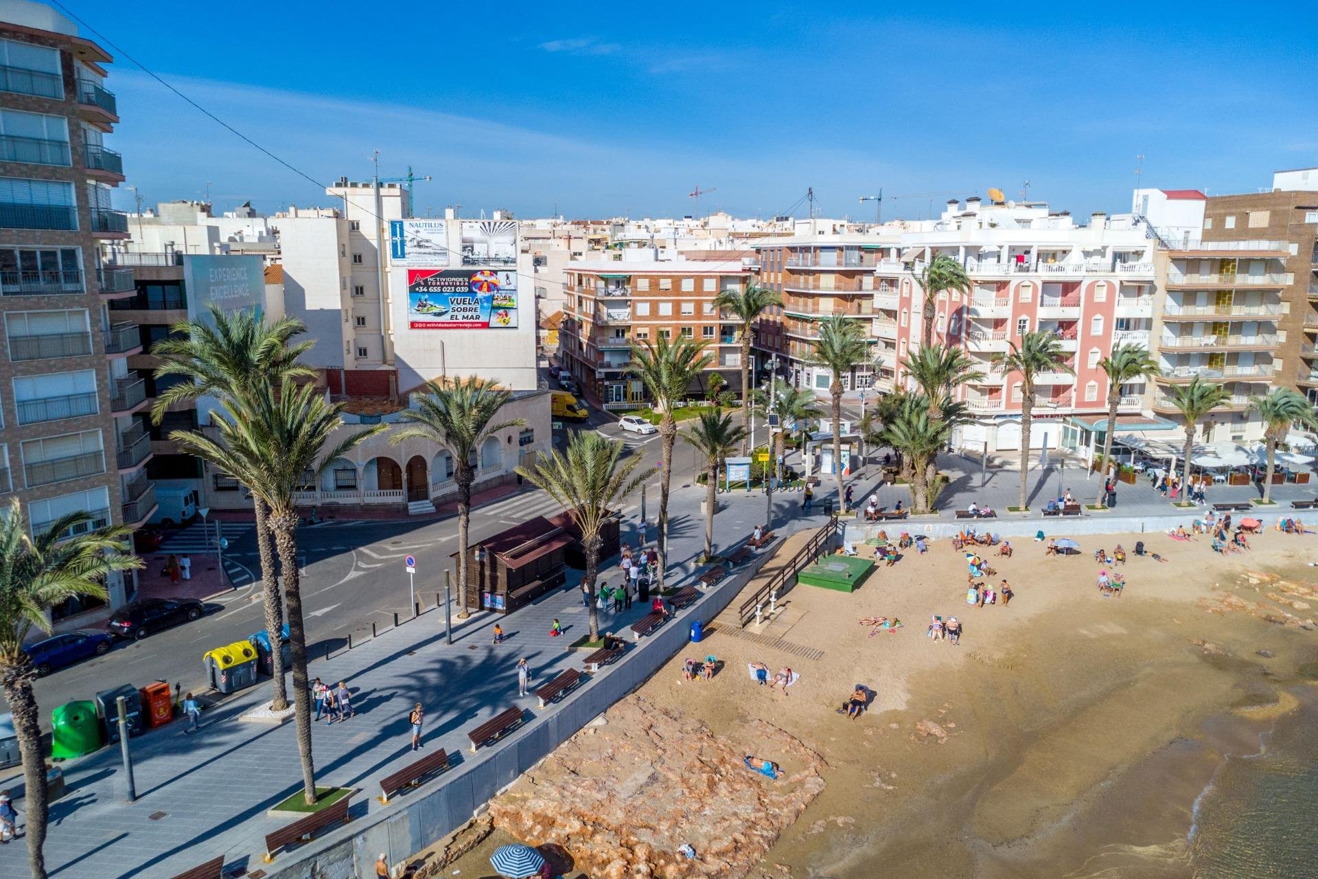 Resale - Apartment -
Torrevieja - Playa del Cura