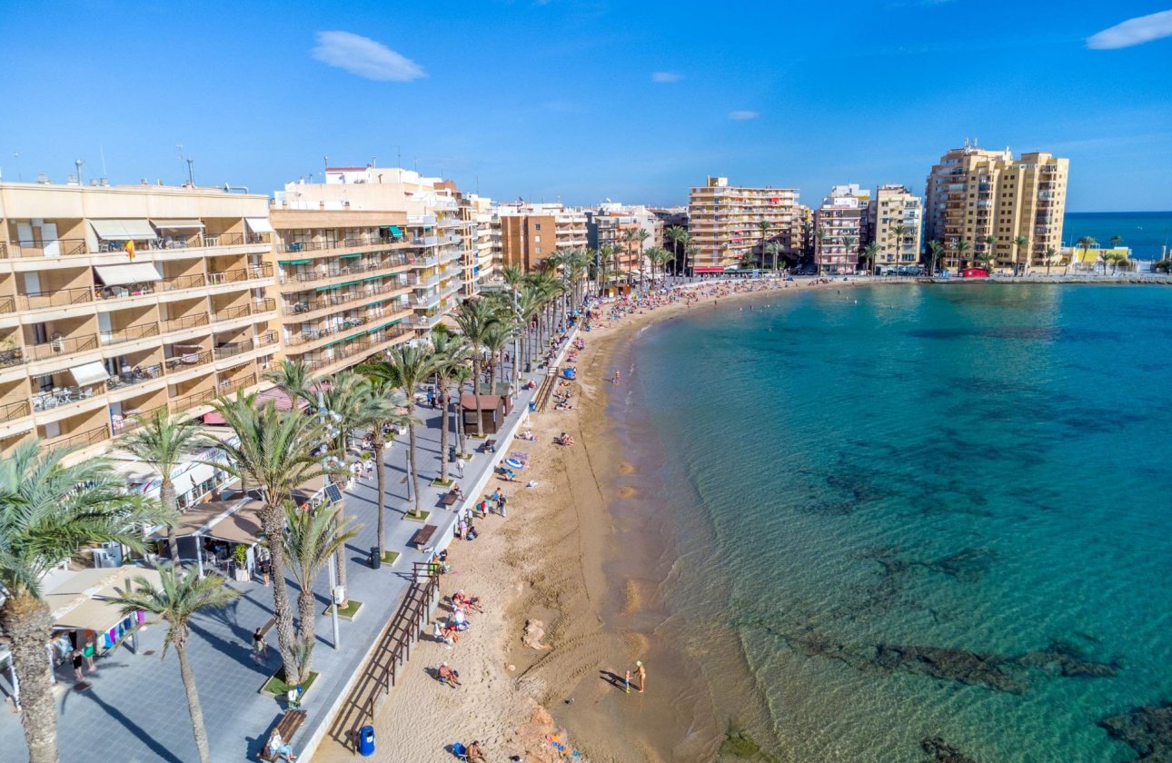 Resale - Apartment -
Torrevieja - Playa del Cura