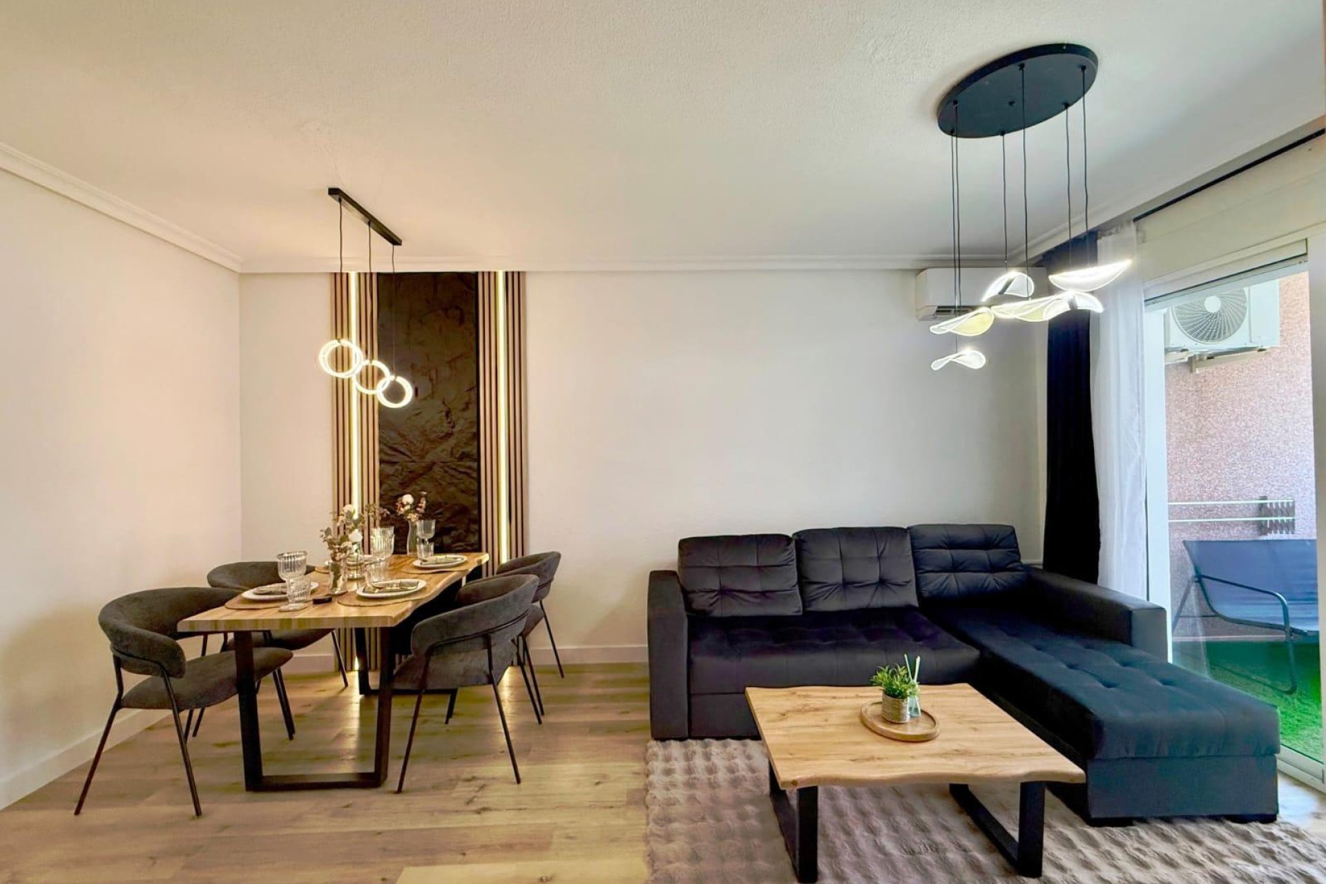 Resale - Apartment -
Torrevieja - Playa del Cura