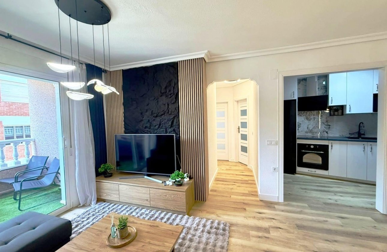 Resale - Apartment -
Torrevieja - Playa del Cura