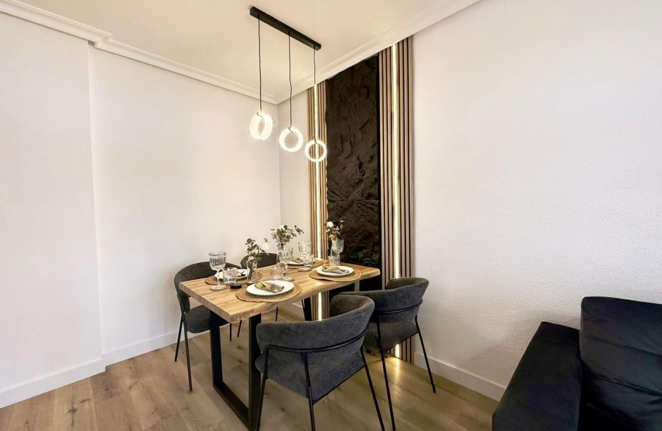 Resale - Apartment -
Torrevieja - Playa del Cura