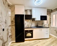 Resale - Apartment -
Torrevieja - Playa del Cura
