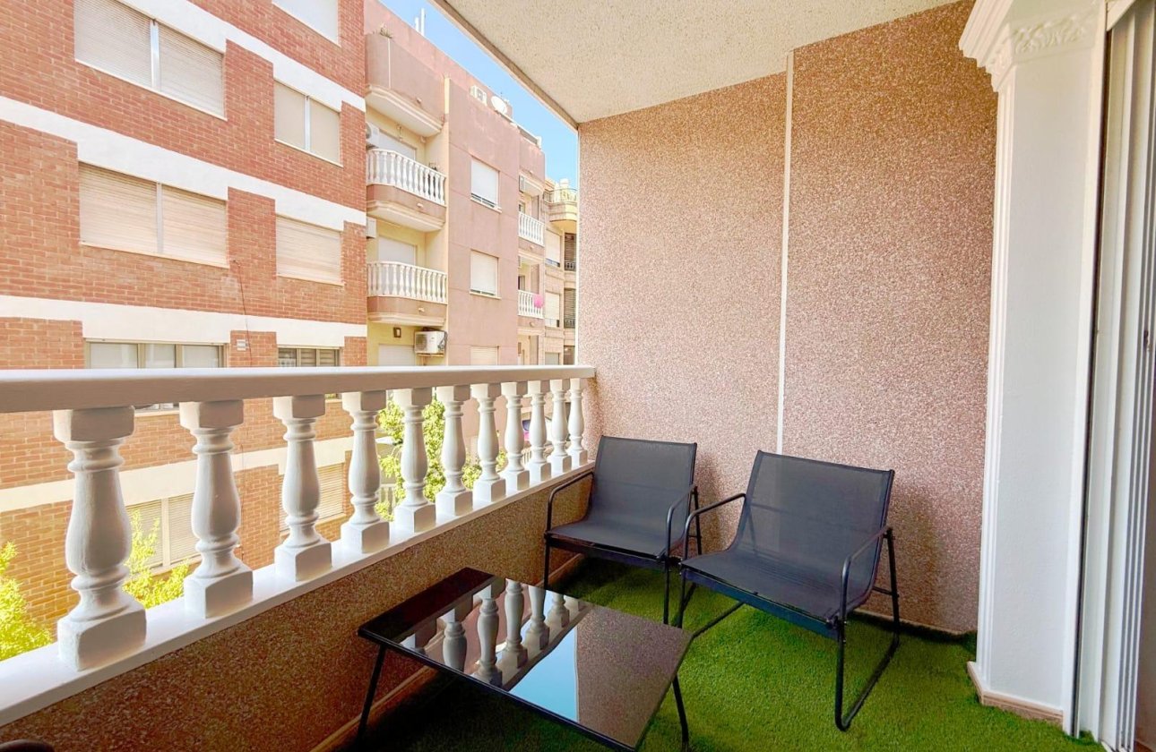 Resale - Apartment -
Torrevieja - Playa del Cura