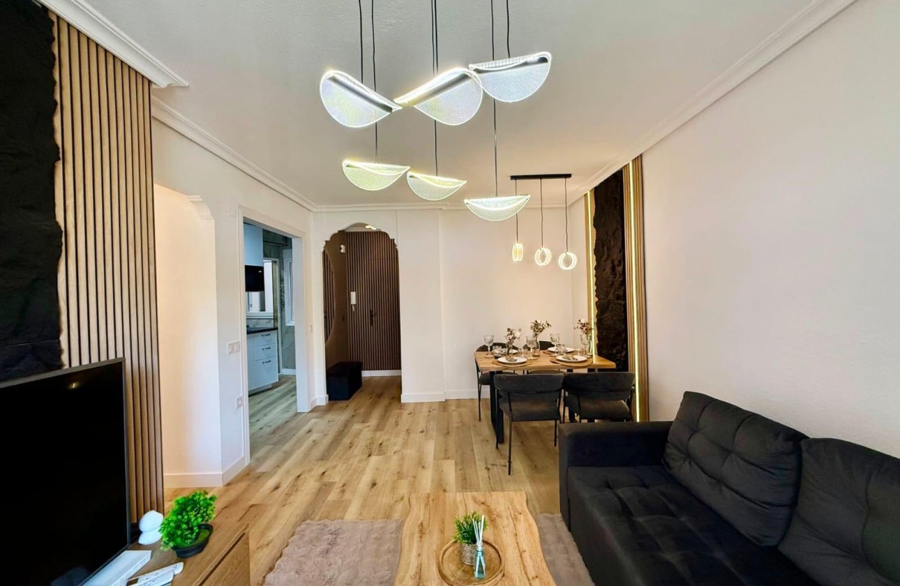 Resale - Apartment -
Torrevieja - Playa del Cura