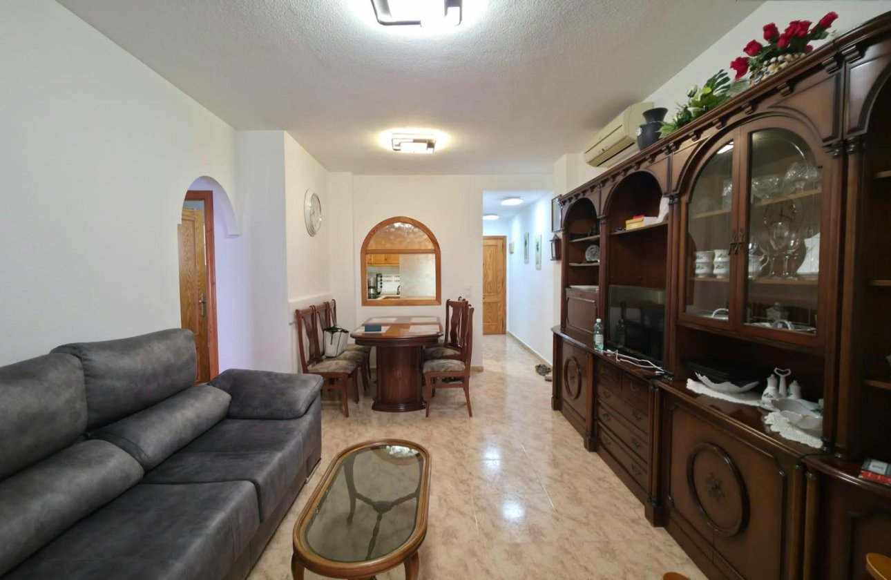 Resale - Apartment -
Torrevieja - Playa del Cura