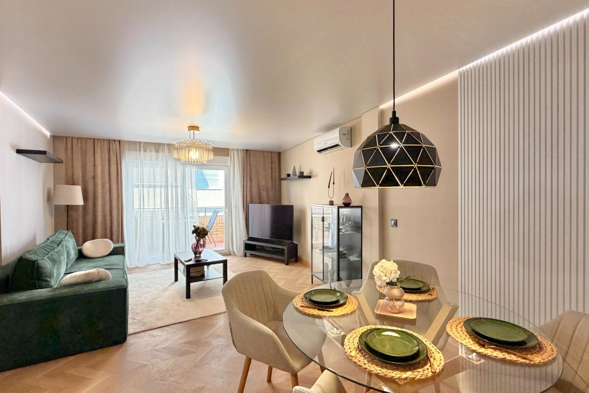 Resale - Apartment -
Torrevieja - Playa del Cura