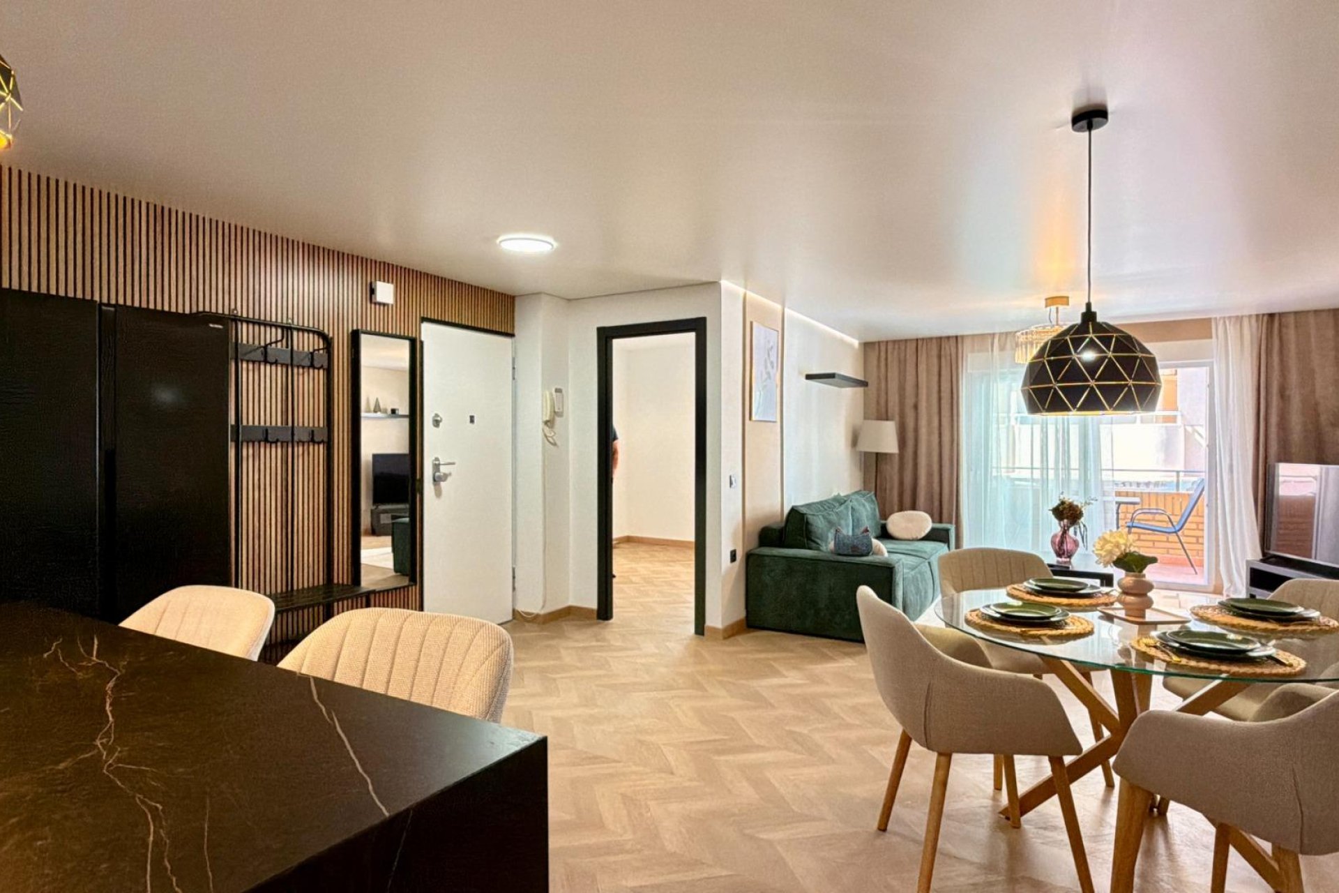 Resale - Apartment -
Torrevieja - Playa del Cura