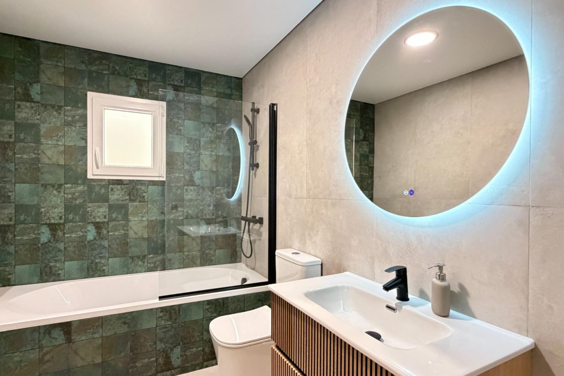 Resale - Apartment -
Torrevieja - Playa del Cura