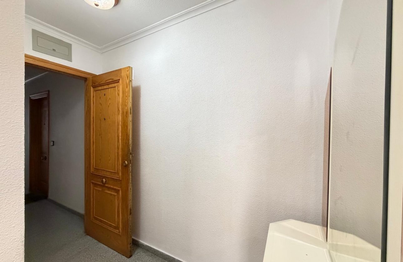 Resale - Apartment -
Torrevieja - Playa del Cura