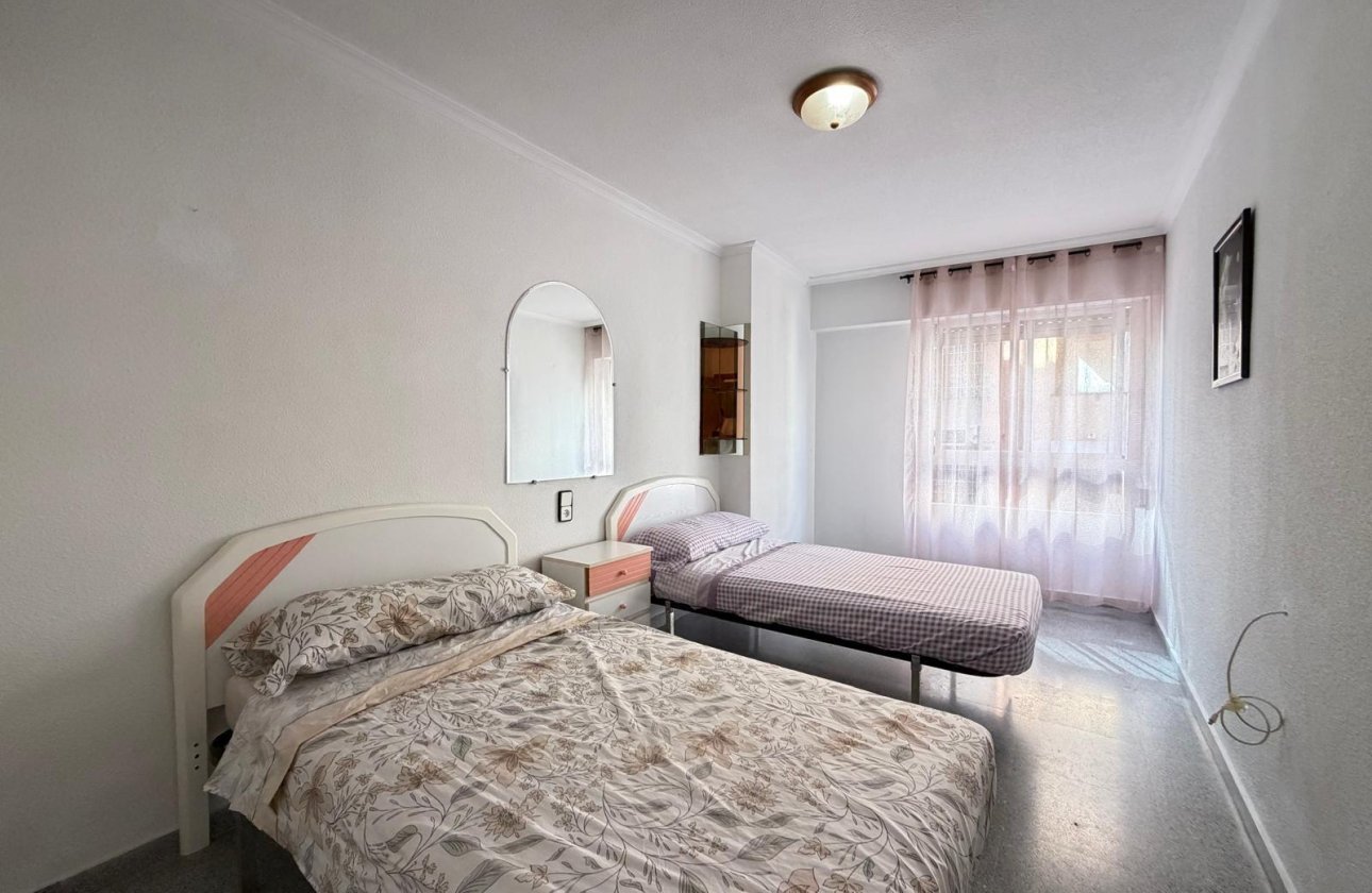 Resale - Apartment -
Torrevieja - Playa del Cura