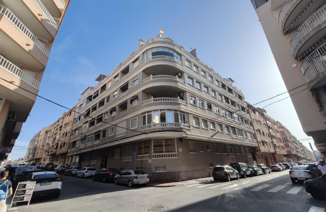 Resale - Apartment -
Torrevieja - Playa del Cura