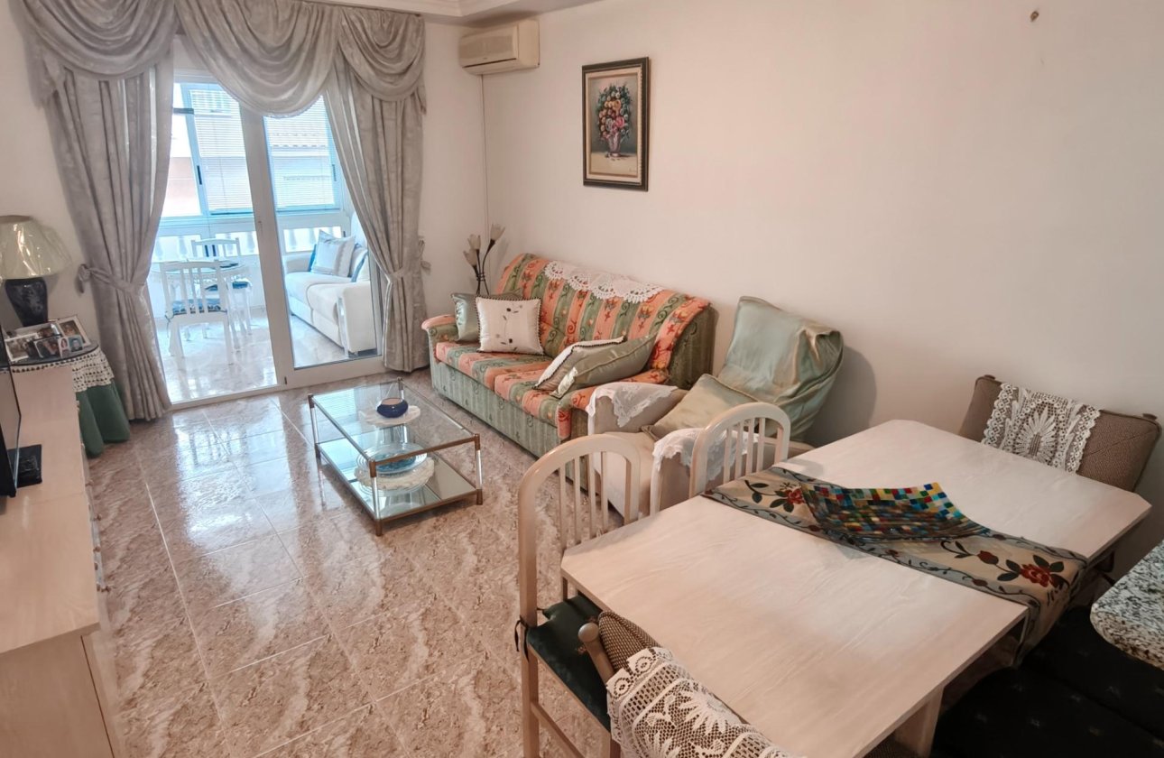 Resale - Apartment -
Torrevieja - Playa del Cura
