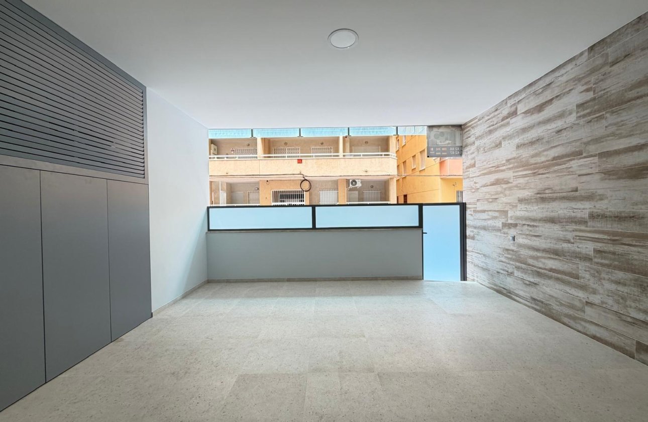 Resale - Apartment -
Torrevieja - Playa del Cura