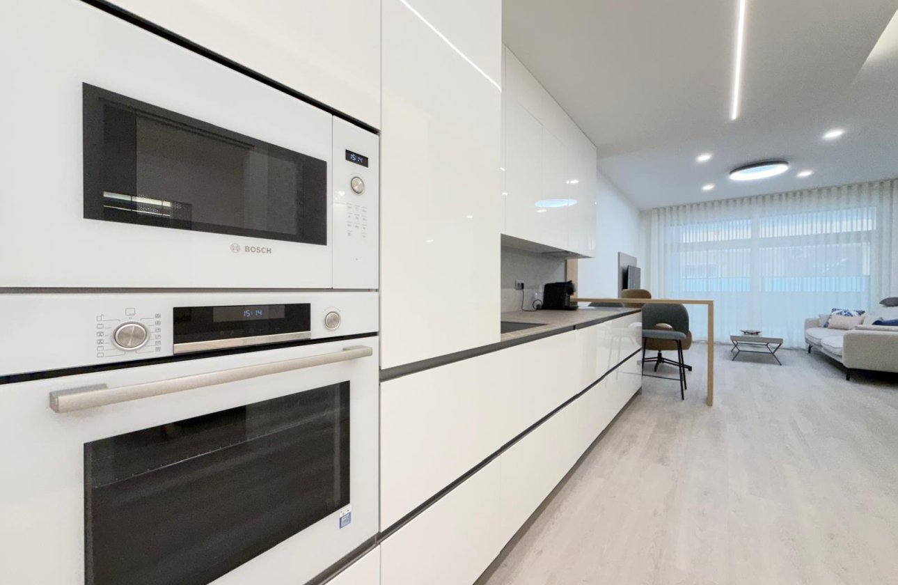 Resale - Apartment -
Torrevieja - Playa del Cura