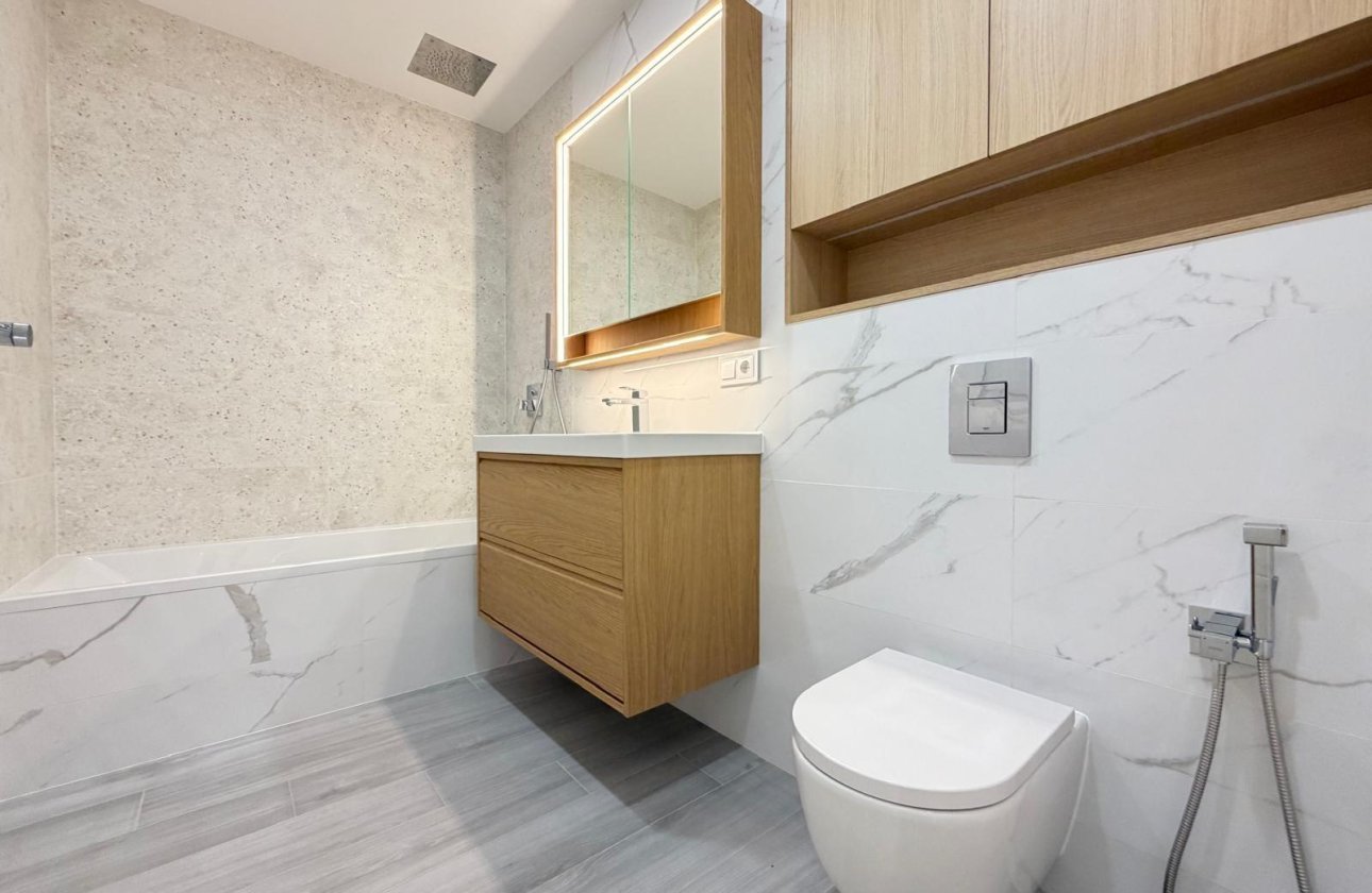 Resale - Apartment -
Torrevieja - Playa del Cura
