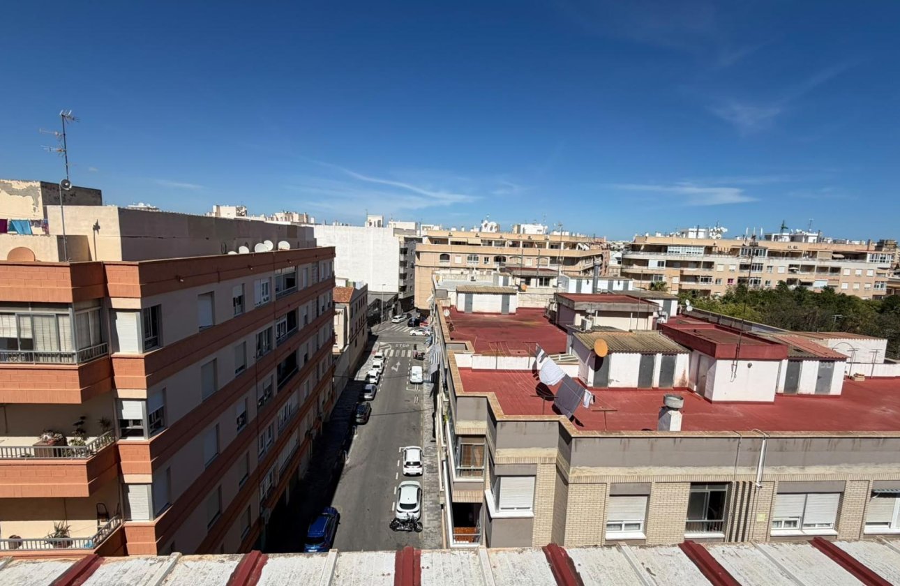 Resale - Apartment -
Torrevieja - Playa del Cura