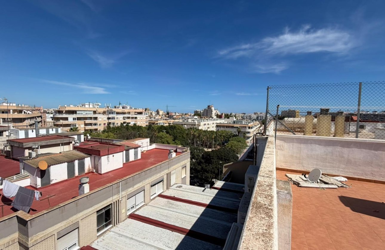 Resale - Apartment -
Torrevieja - Playa del Cura