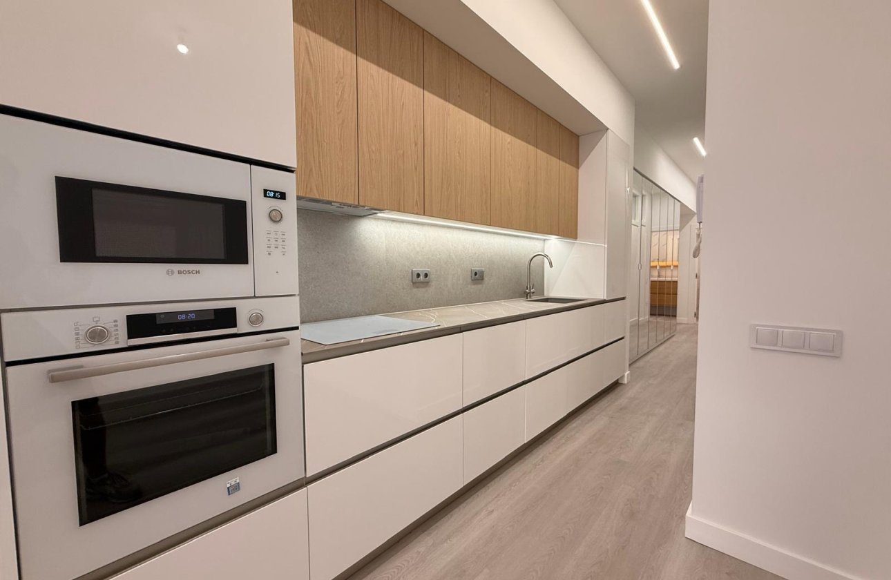 Resale - Apartment -
Torrevieja - Playa del Cura