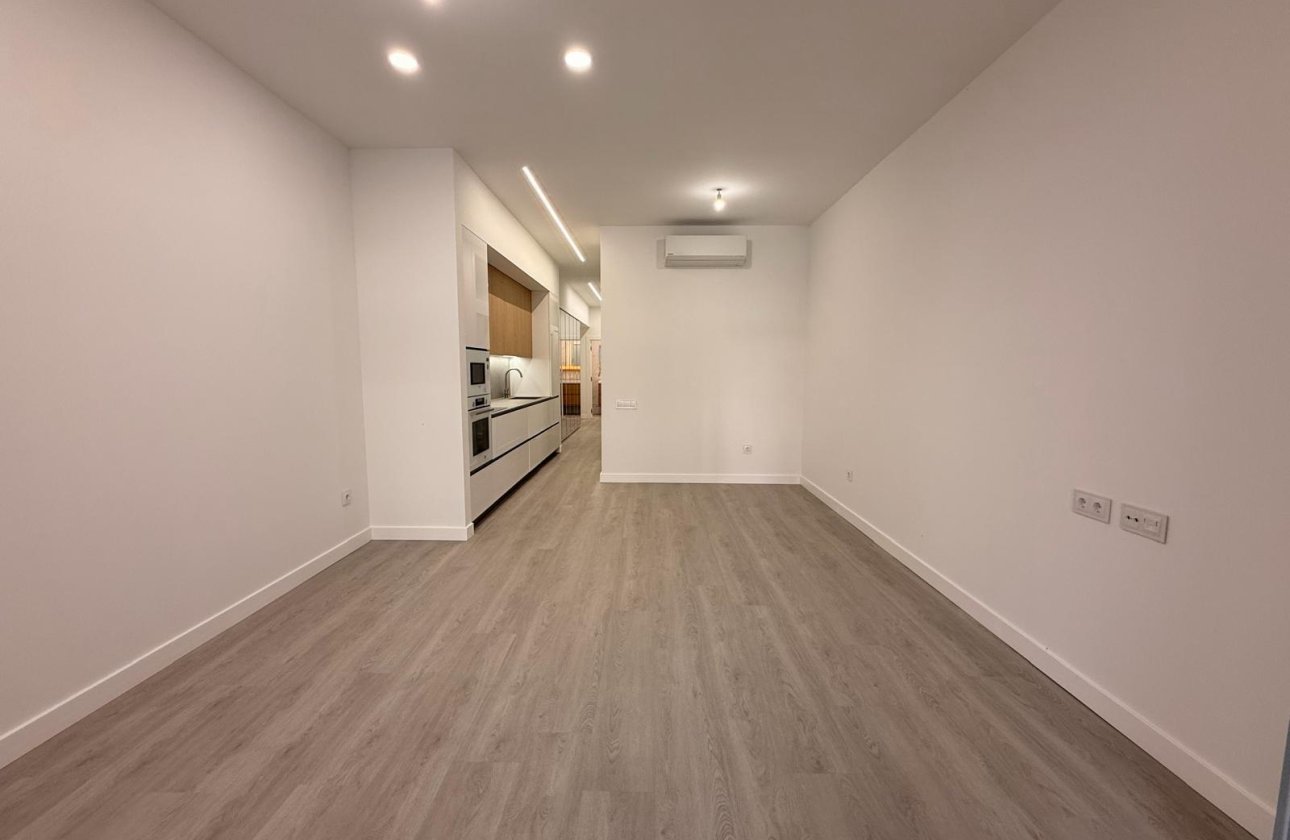 Resale - Apartment -
Torrevieja - Playa del Cura