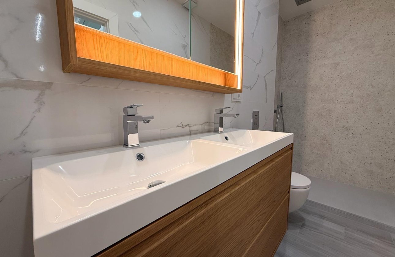 Resale - Apartment -
Torrevieja - Playa del Cura