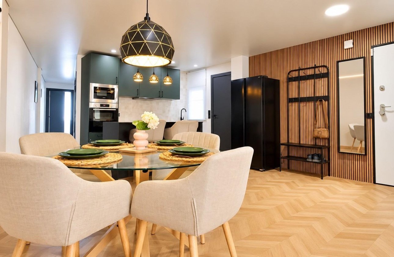 Resale - Apartment -
Torrevieja - Playa del Cura