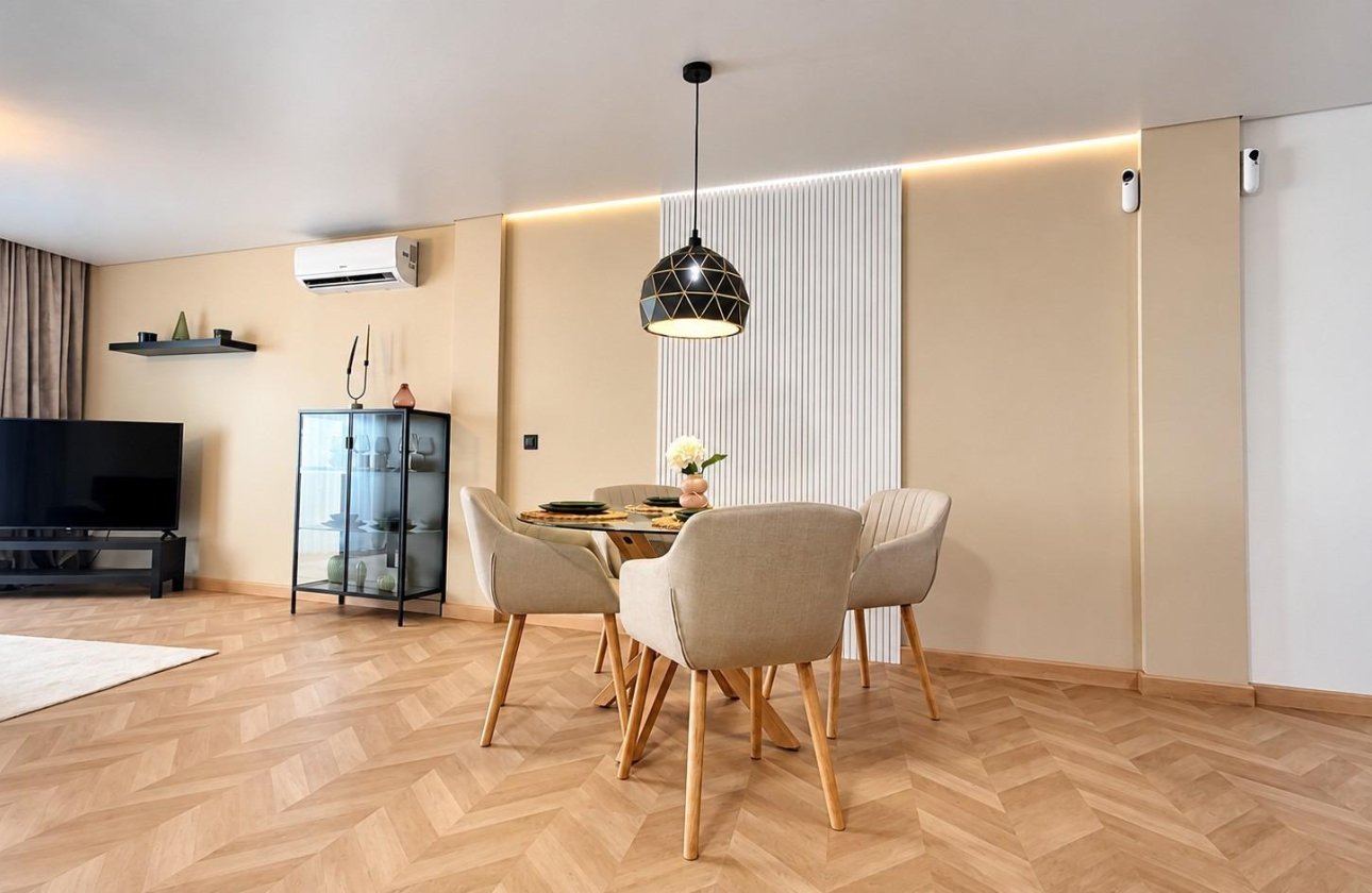 Resale - Apartment -
Torrevieja - Playa del Cura