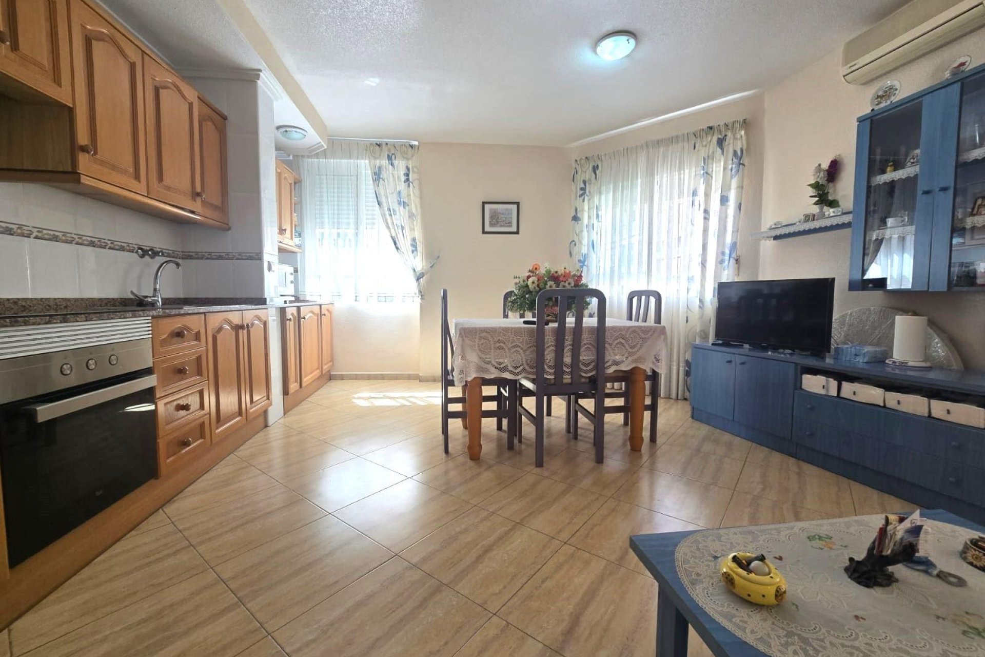 Resale - Apartment -
Torrevieja - Playa del Cura