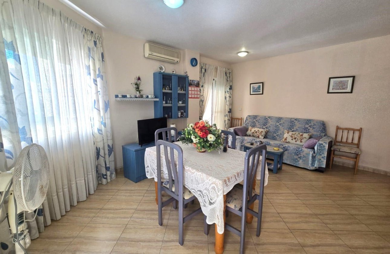 Resale - Apartment -
Torrevieja - Playa del Cura