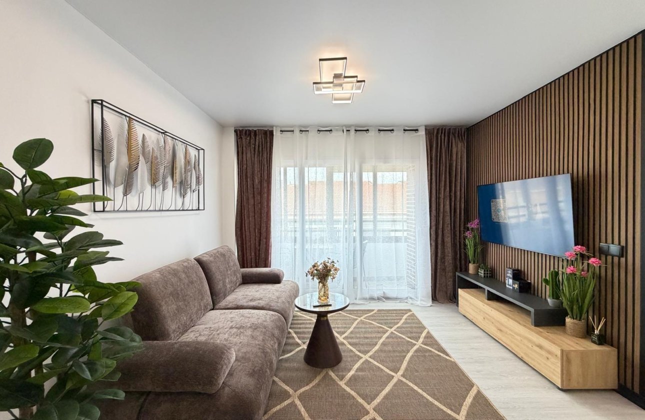 Resale - Apartment -
Torrevieja - Playa del Cura