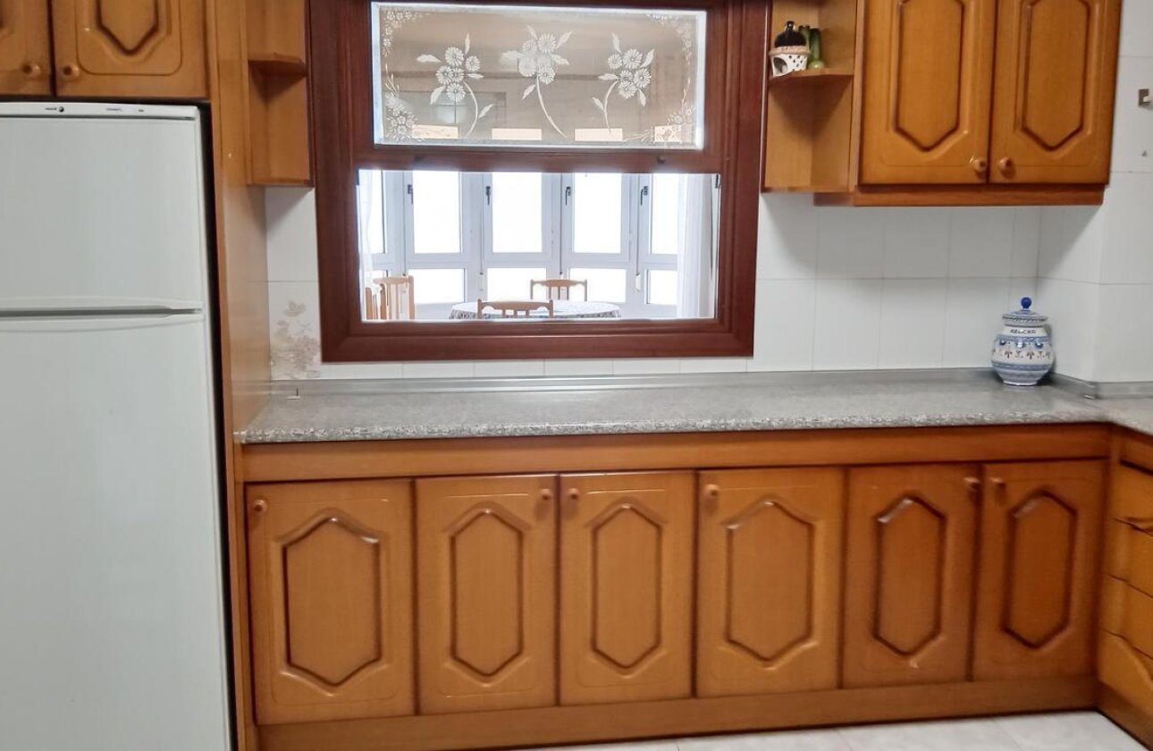 Resale - Apartment -
Torrevieja - PLAYA LOS LOCOS