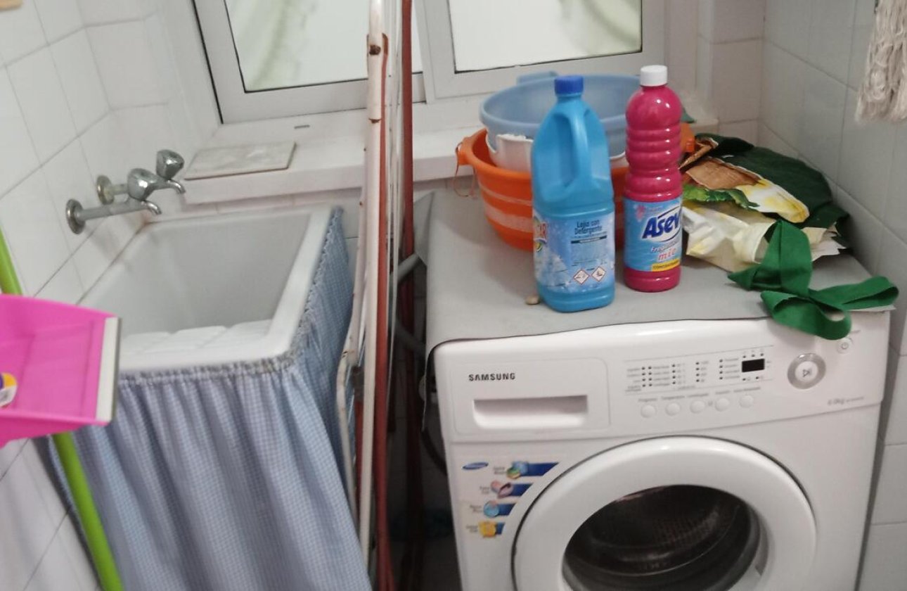 Resale - Apartment -
Torrevieja - PLAYA LOS LOCOS