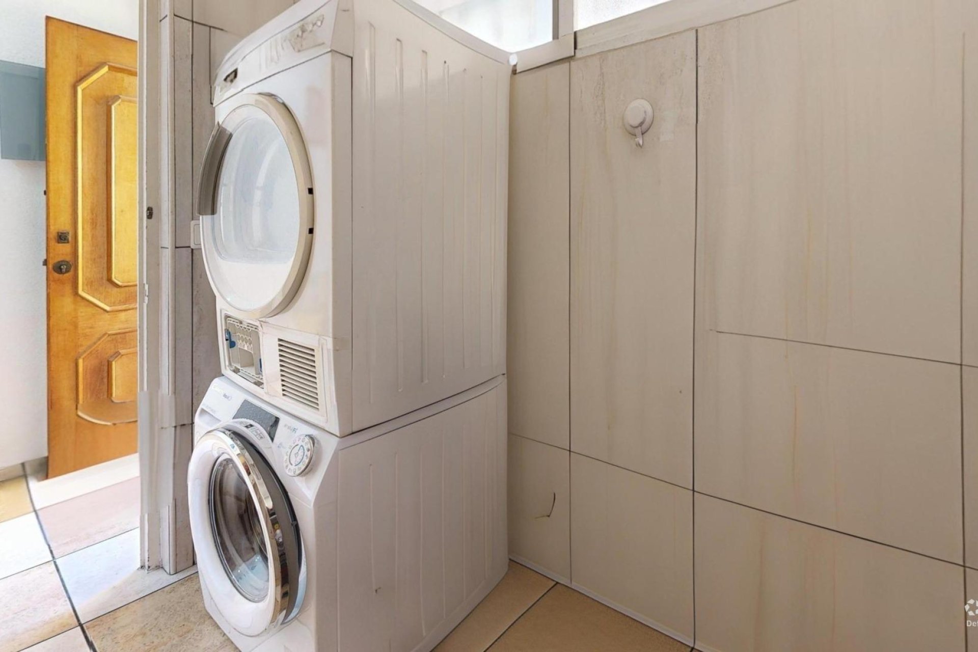 Resale - Apartment -
Torrevieja - Puerto Deportivo Marina Salinas