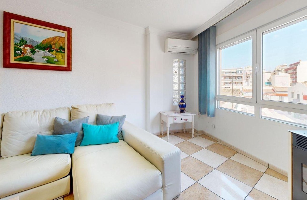 Resale - Apartment -
Torrevieja - Puerto Deportivo