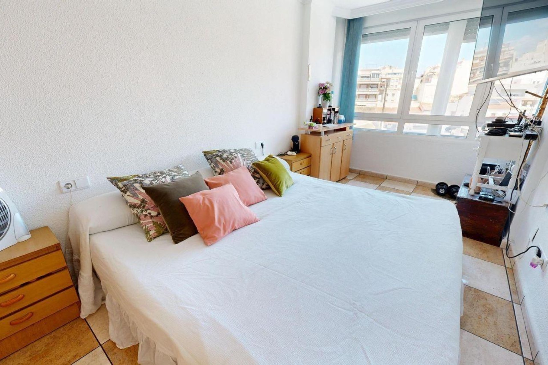 Resale - Apartment -
Torrevieja - Puerto Deportivo