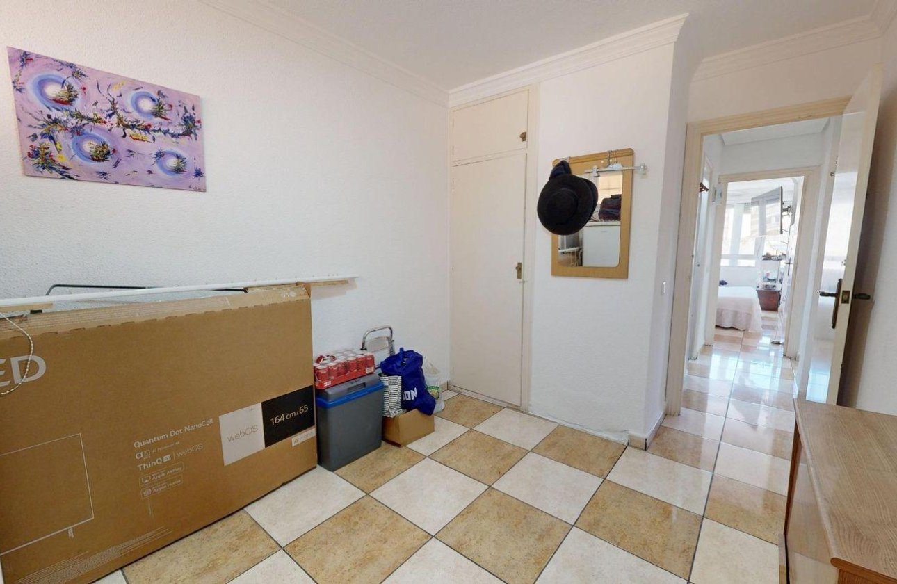 Resale - Apartment -
Torrevieja - Puerto Deportivo