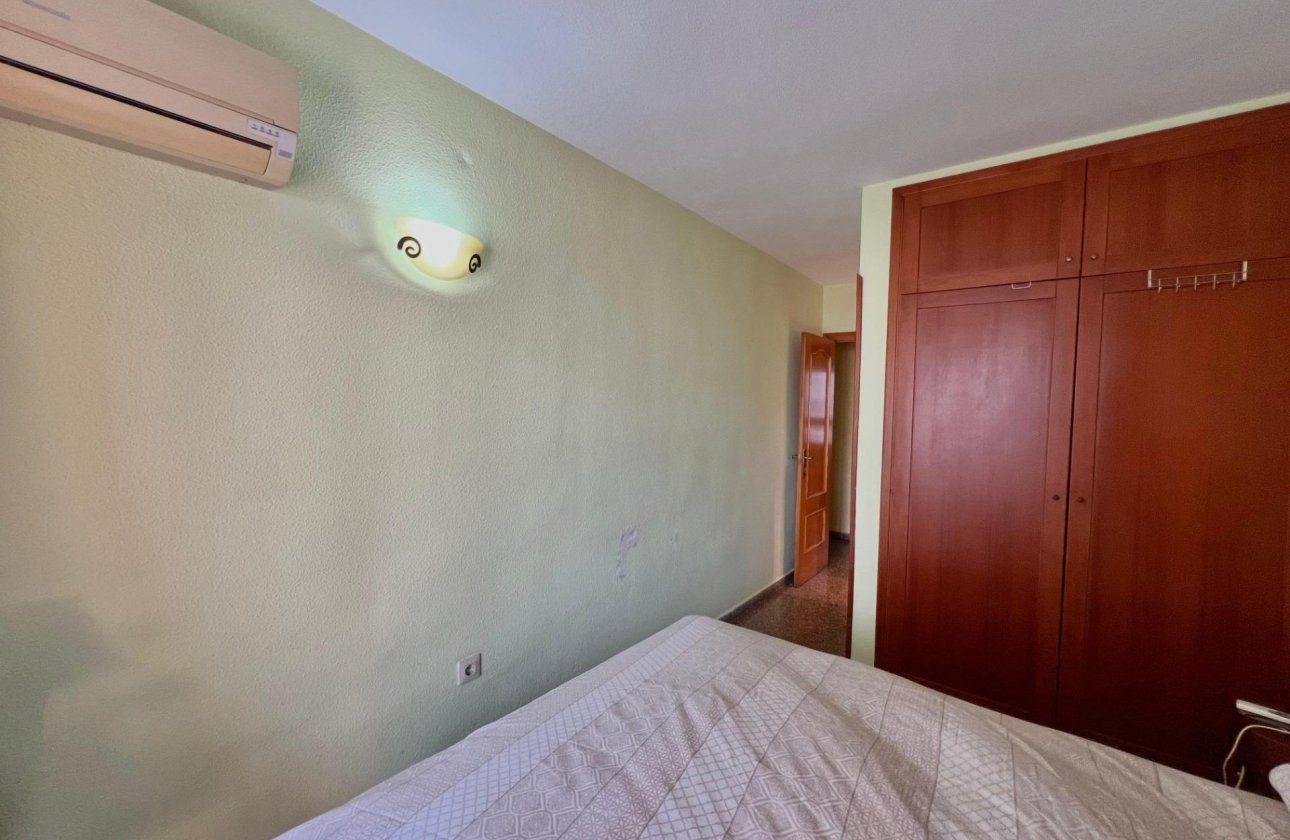 Resale - Apartment -
Torrevieja - Puerto Deportivo