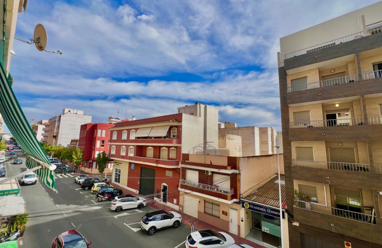 Resale - Apartment -
Torrevieja - Puerto Deportivo